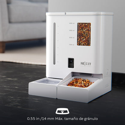 Dispensador inteligente de alimento y agua para mascotas con conexión Wi-Fi y cámara 2K integrada.
