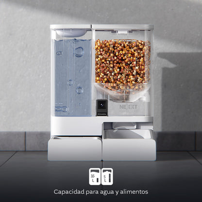Dispensador inteligente de alimento y agua para mascotas con conexión Wi-Fi y cámara 2K integrada.